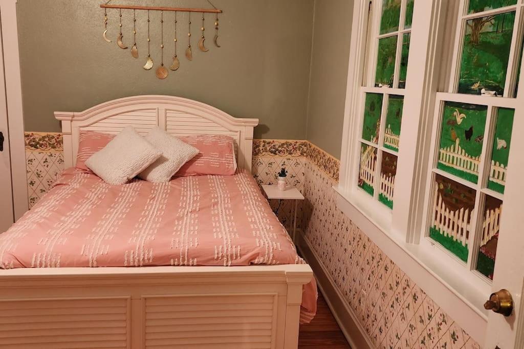 A Retro Rejuvenation Villa Midway Eksteriør billede